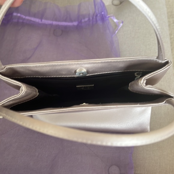 Calvin Klein purse silver shimmer - Picture 4 of 12